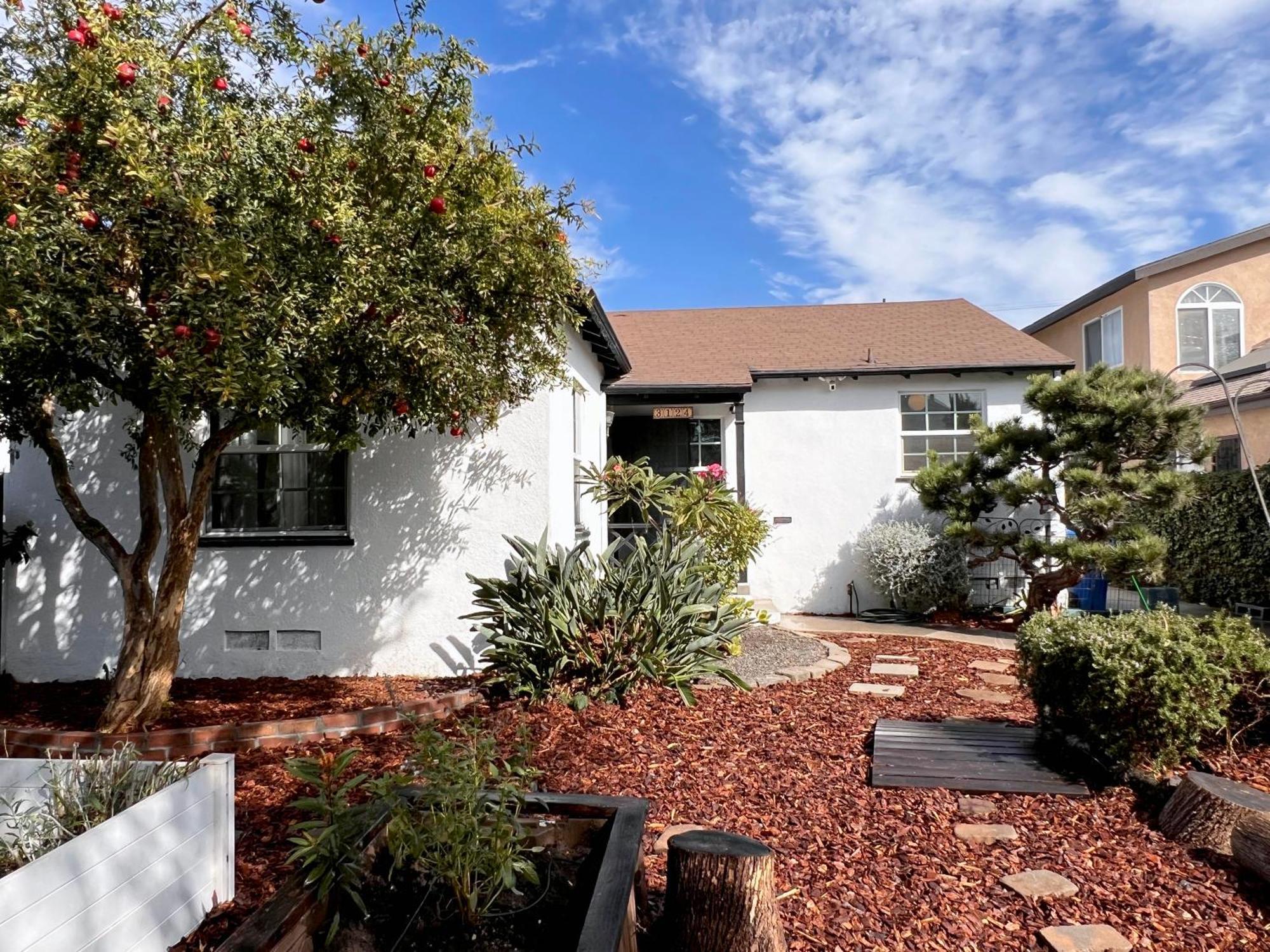 Holiday home The Culver Retreat Family Oasis W Office Backyard *